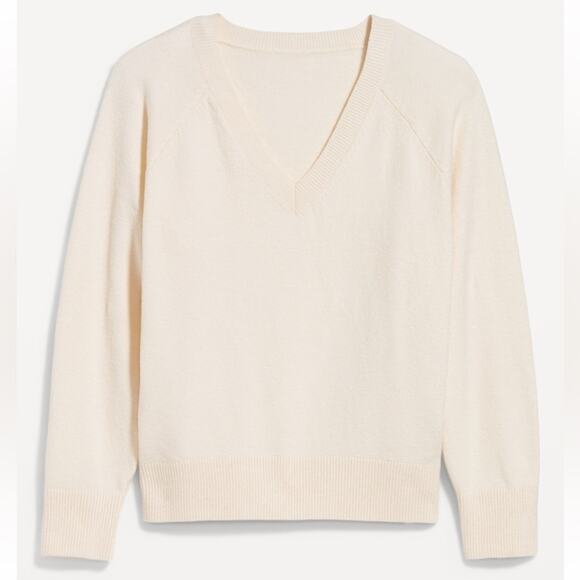 Old Navy Creme SoSoft Loose V Neck
Sweater - Picture 10 of 15